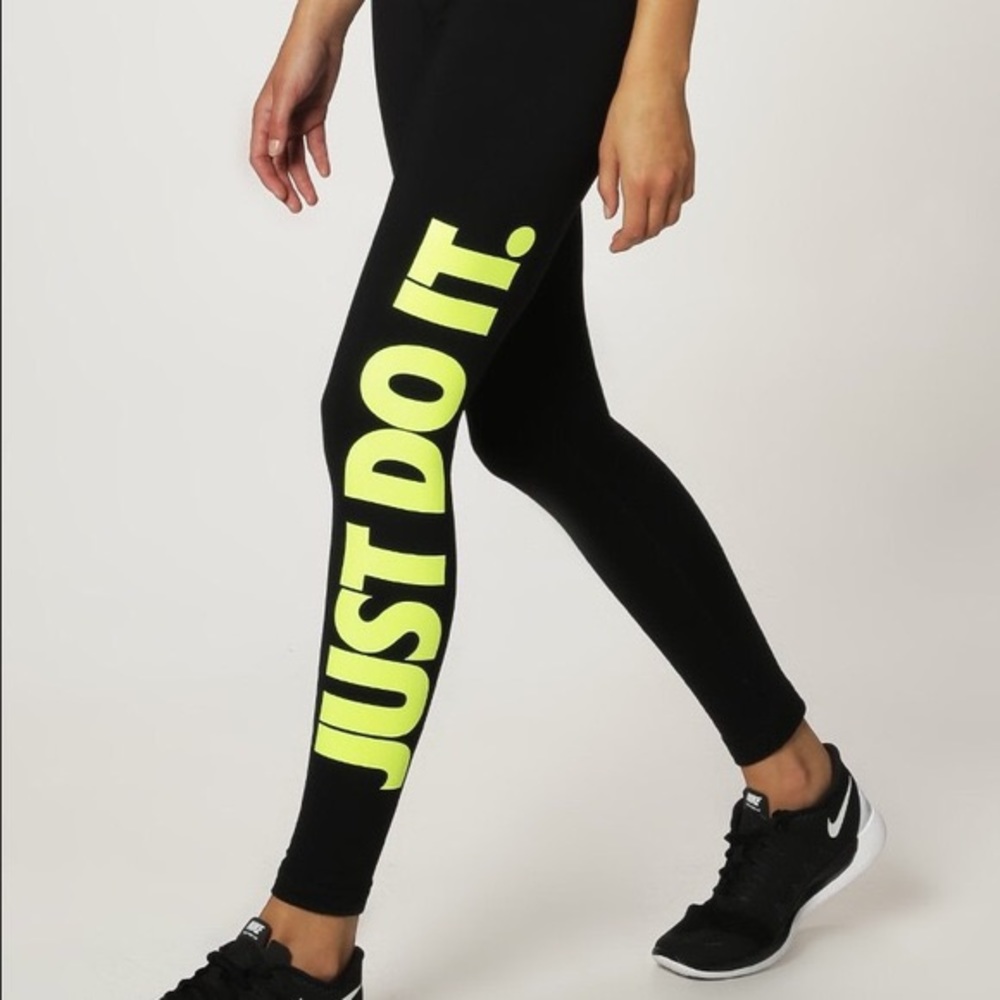 Nike Pro Dri-Fit Leggings - Picture 2 of 4